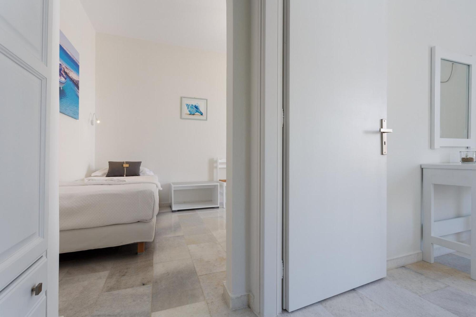 Heart Of Paros Apartments Bagian luar foto