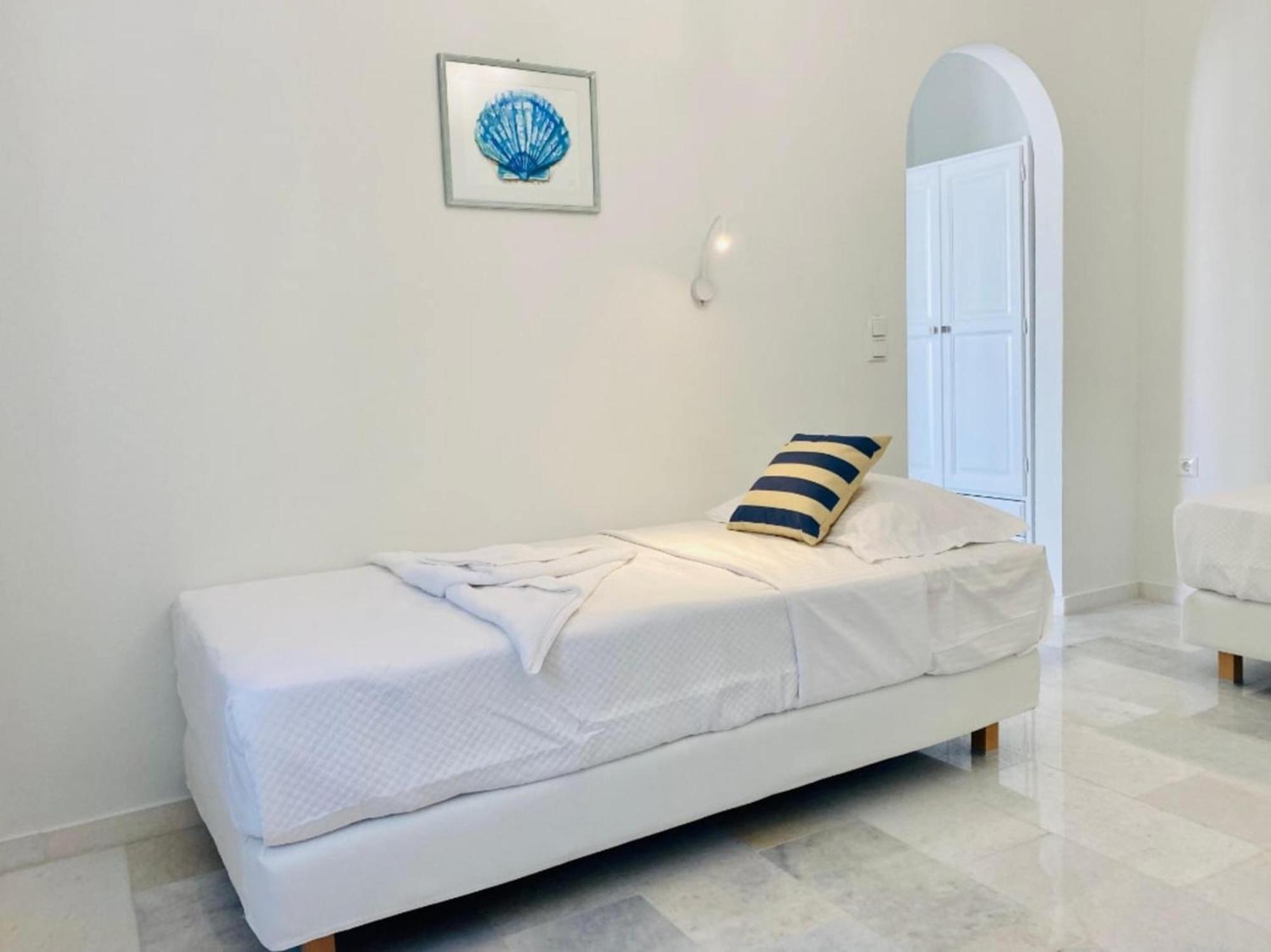 Heart Of Paros Apartments Bagian luar foto