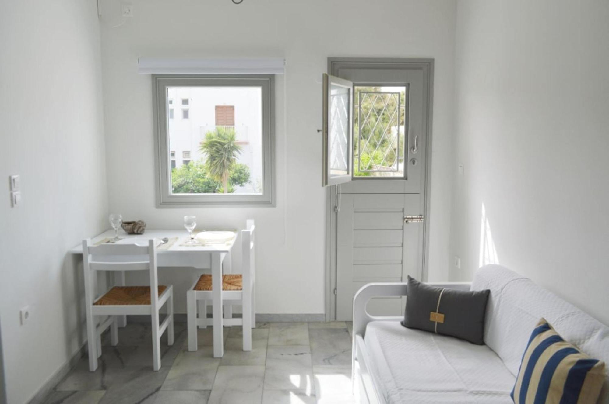 Heart Of Paros Apartments Bagian luar foto