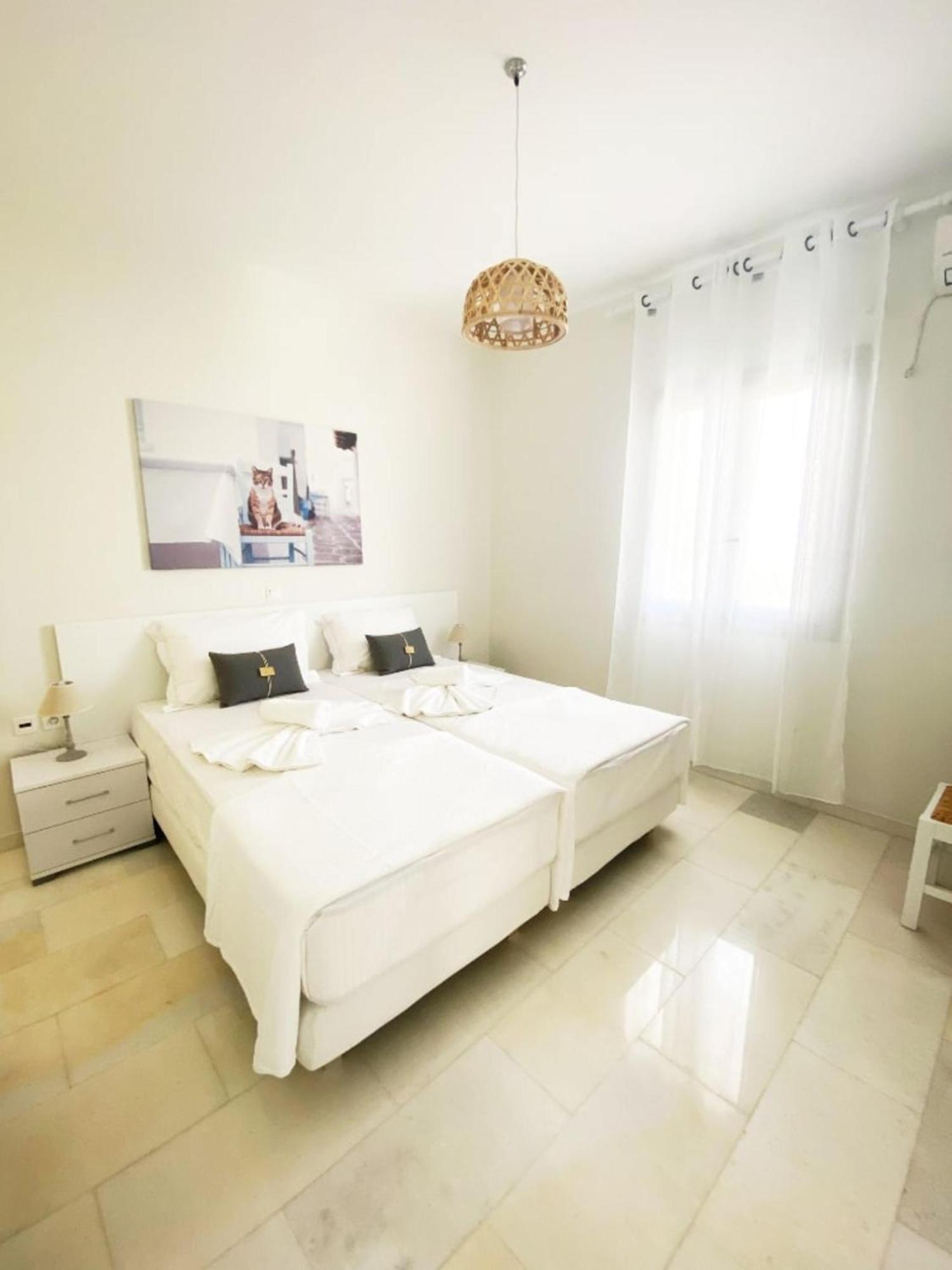 Heart Of Paros Apartments Bagian luar foto
