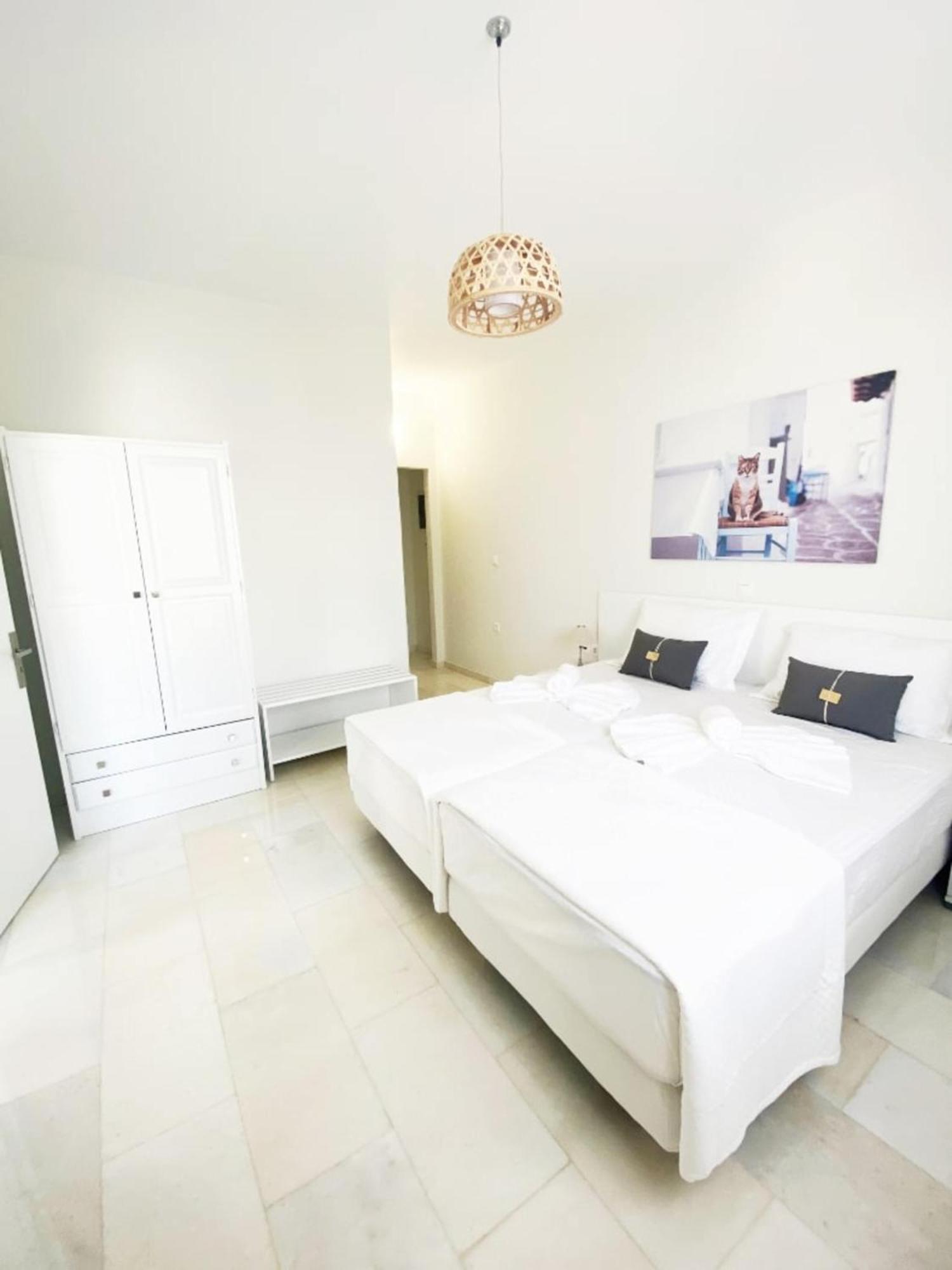 Heart Of Paros Apartments Bagian luar foto