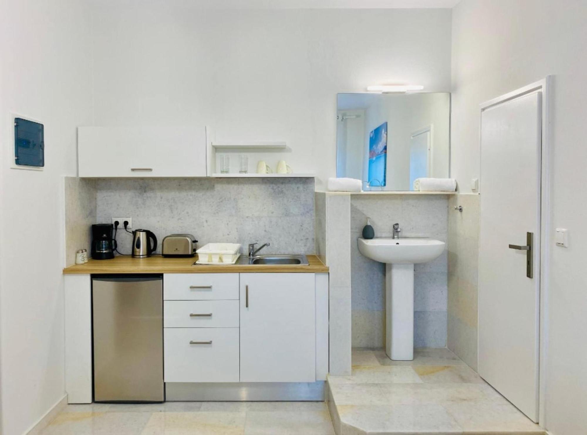 Heart Of Paros Apartments Bagian luar foto