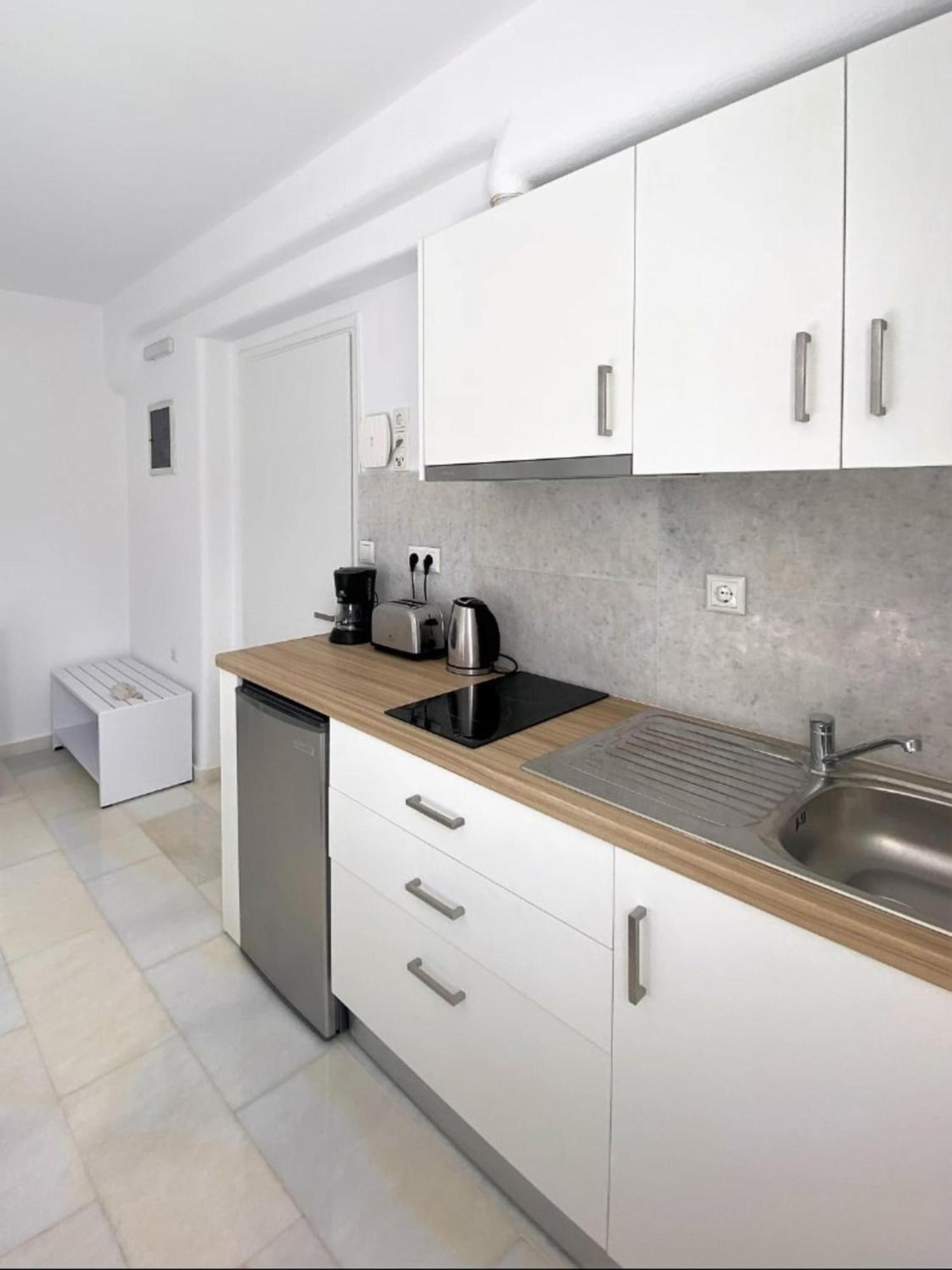 Heart Of Paros Apartments Bagian luar foto
